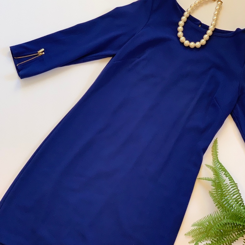 Loose-fitting Mini Dress